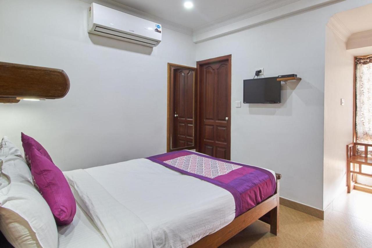 Hotel Mart View Kochi Kültér fotó