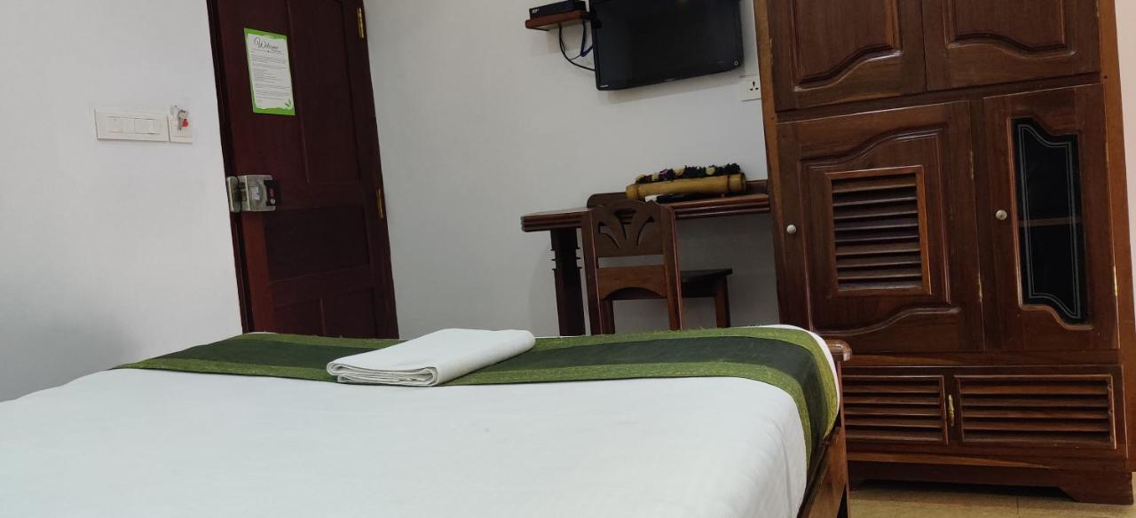 Hotel Mart View Kochi Kültér fotó